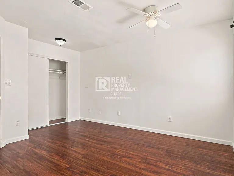 3009 Canyon Crest Dr #B — Photo 15