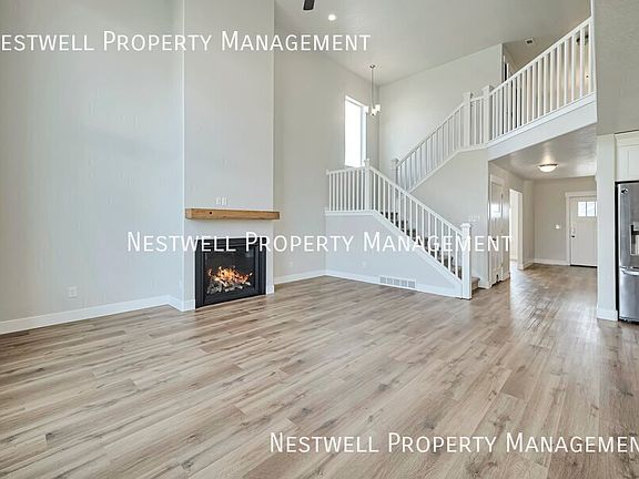 3rd image of 537 N Grand Tour Dr
