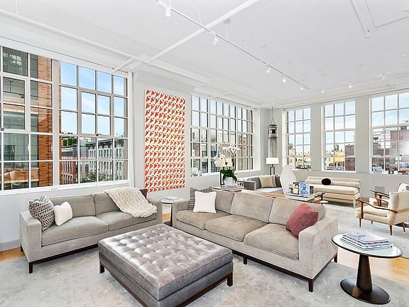 2nd image of 145 Hudson St APT 8B