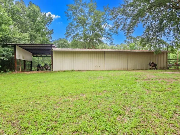 362 E Piney Ridge Dr, Zavalla, TX 75980