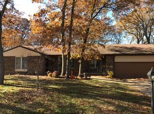 32 Indian Trail Rd, Macomb, IL 61455