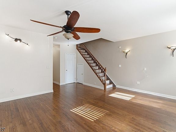 5th image of 39-45 Bruen St #4