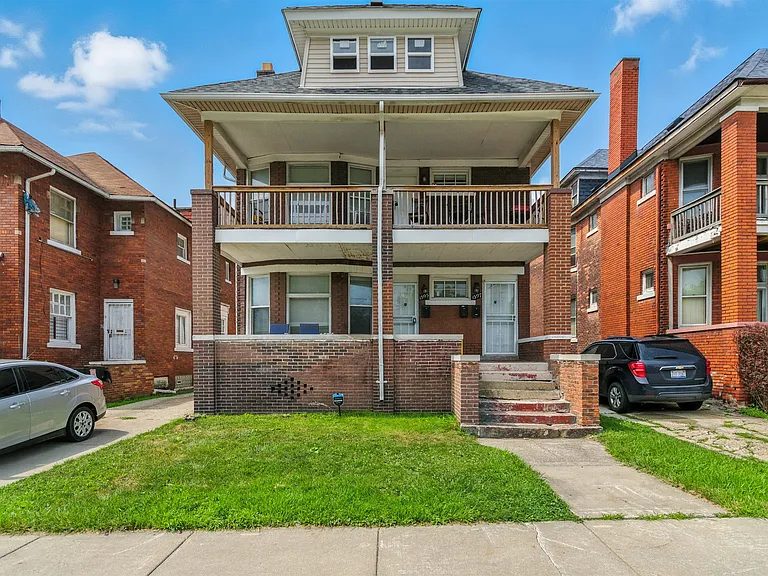 1595 W Grand Blvd — Photo 1