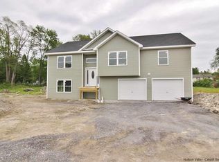 44 Pawan Cir, Lake Katrine, NY 12449