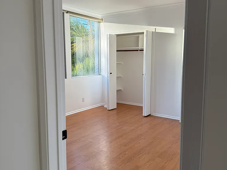 1330 California Ave #108 — Photo 11