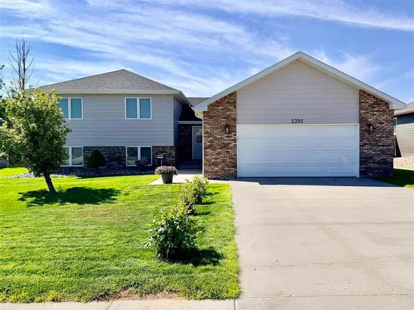 2395 Prairie St, Gering, NE 69341
