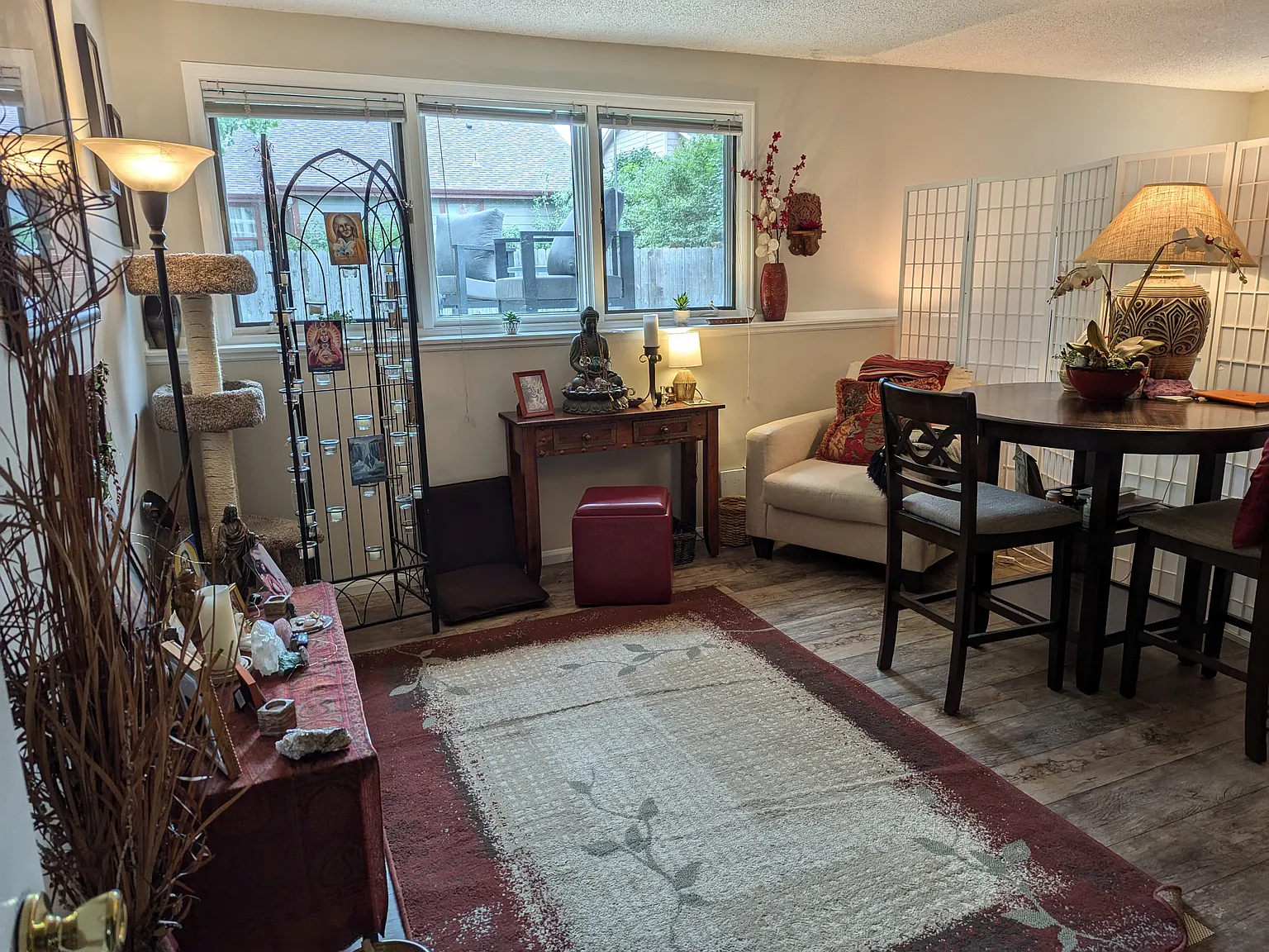 2 bed, 1800 sqft, $1,170 — Photo 1