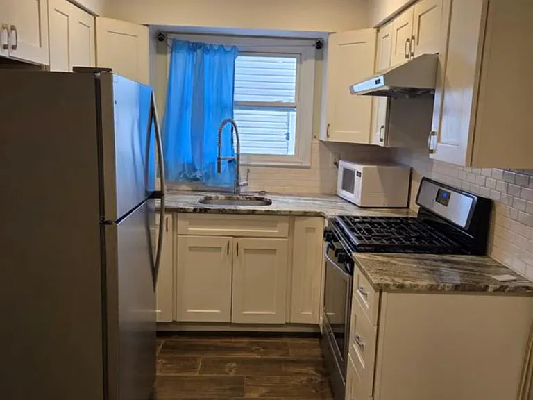 179 Dawson Cir — Photo 3