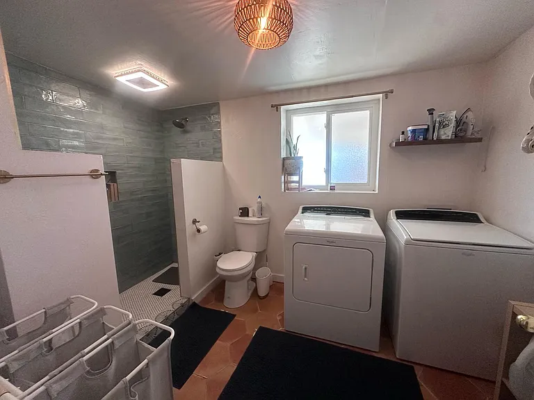 2116 W Avalon Dr — Photo 3