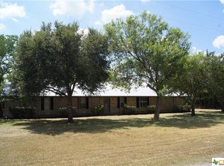 373 County Road 131a Rd, Hallettsville, TX 77964