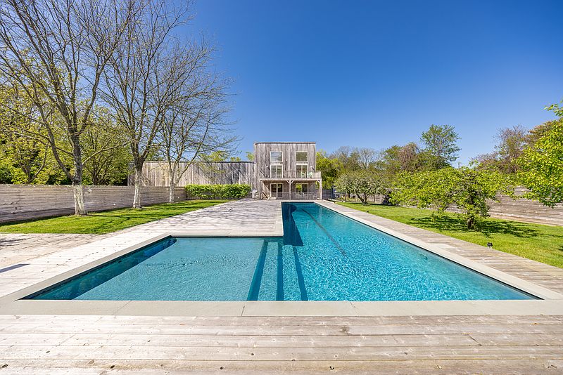 126 South Midway Rd, Shelter Island, NY 11964 | Out East
