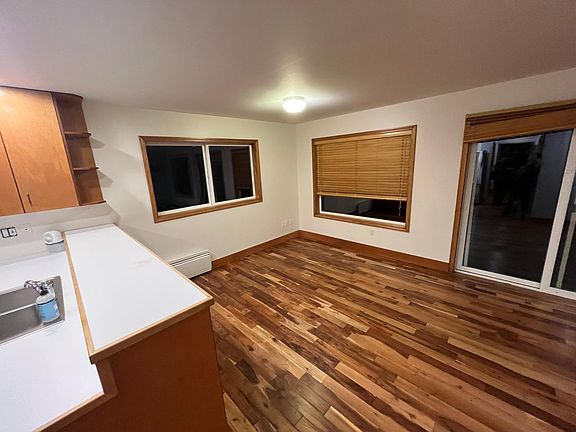 dining area/living room