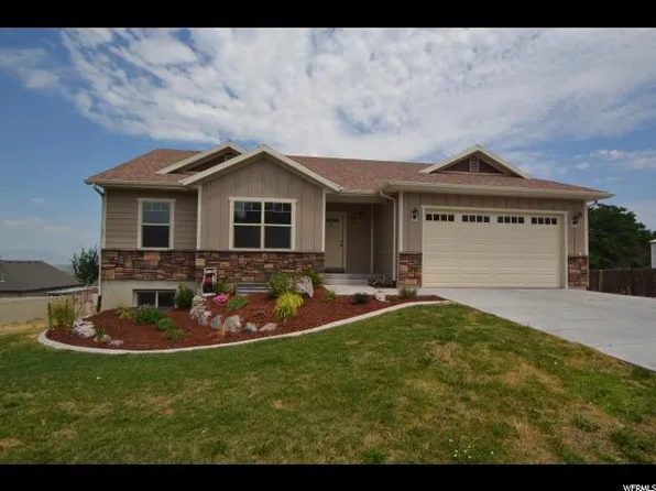 93 E Park Dr, Elk Ridge, UT 84651
