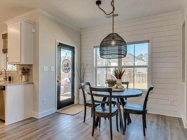 533 Fermoy Ln — Photo 12