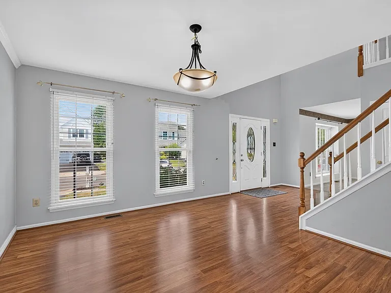 402 Candlewood Way — Photo 4