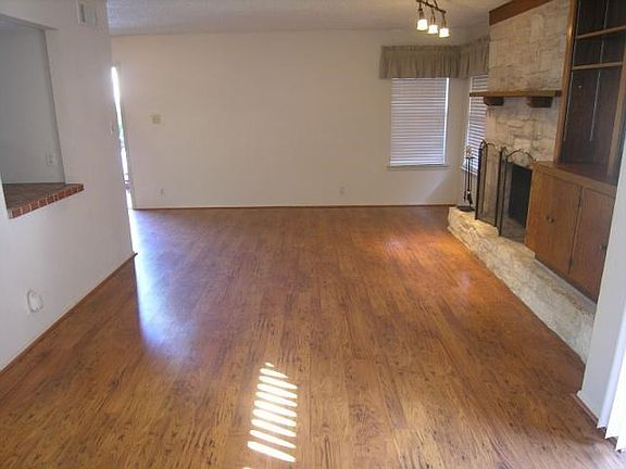 5th image of 8418 Fathom Cir APT 201