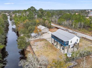 5169 1st Ave, Bay Saint Louis, MS 39520