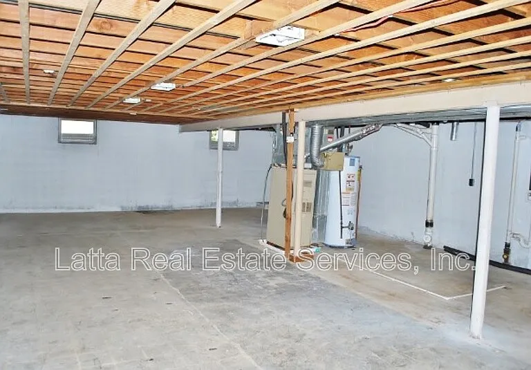 804 NW South Summit Cir — Photo 13