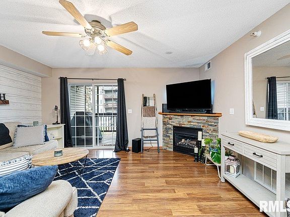 3rd image of 3209 S 16th Ave Unit 204