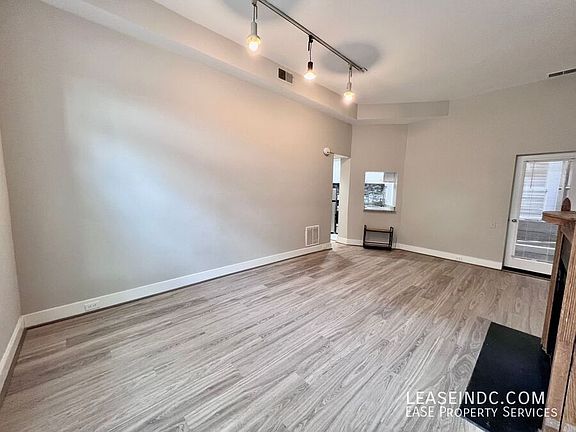 5th image of 1007 New Hampshire Ave NW #2
