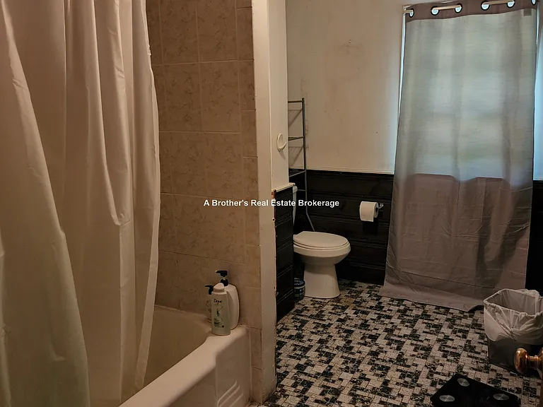 50 Oakdale Ave — Photo 7