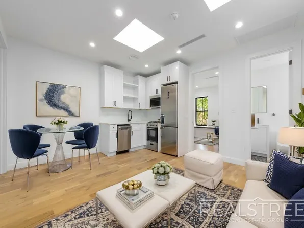 206 Macdougal Street image 1 of 8