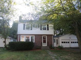 64 Lakeside St, Riverside, RI 02915