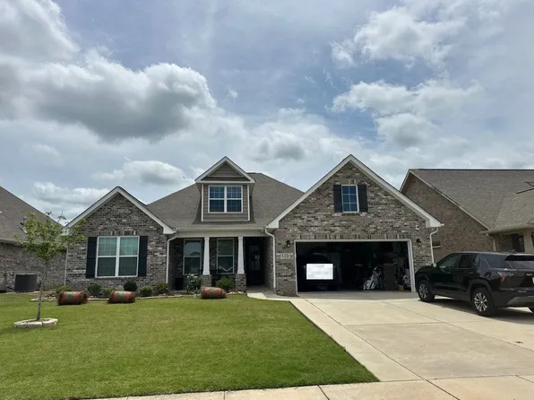 110 Willow Bank Cir, Decatur, AL 35603