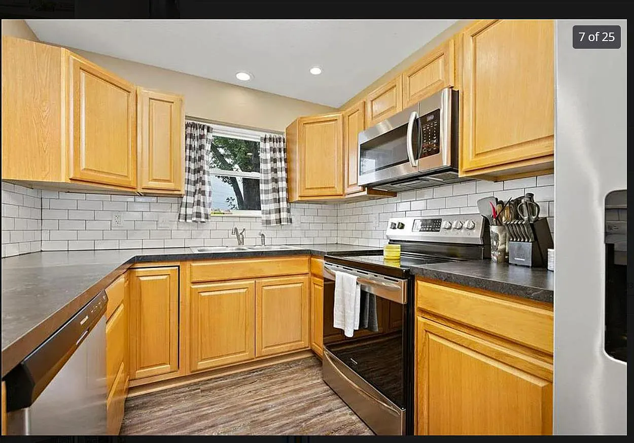2 bed, 1.5 bath, 1024 sqft, $1,400 — Photo 1