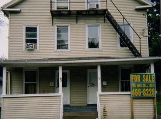 82 Park St, Meriden, CT 06450