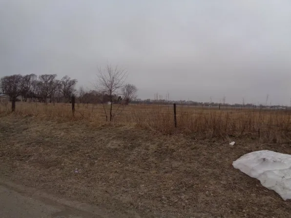1522 E 7th St, Grand Island, NE 68801