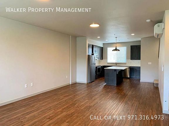 3rd image of 15790 SW Oregon St #404