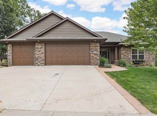 1660 Redbud Cir, North Liberty, IA 52317