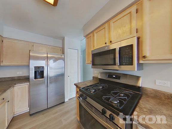 5th image of 436 Gloria Ln