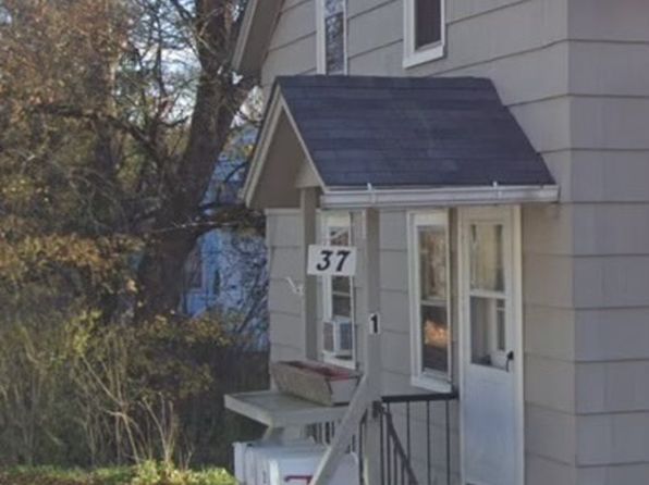 37 Richmondville Ave