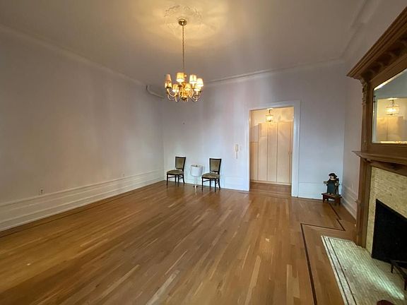 3rd image of 29 W 89th St APT 4