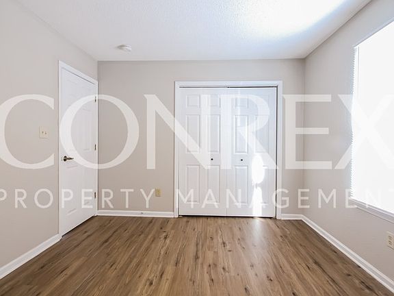 5th image of 314 Brixton Woods Dr W