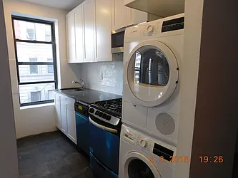 Rented by Sean Mashihi, LREB