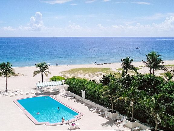 view and pool