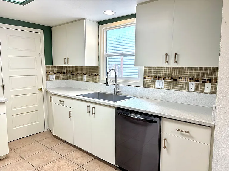 12638 SE Foster Rd — Photo 11