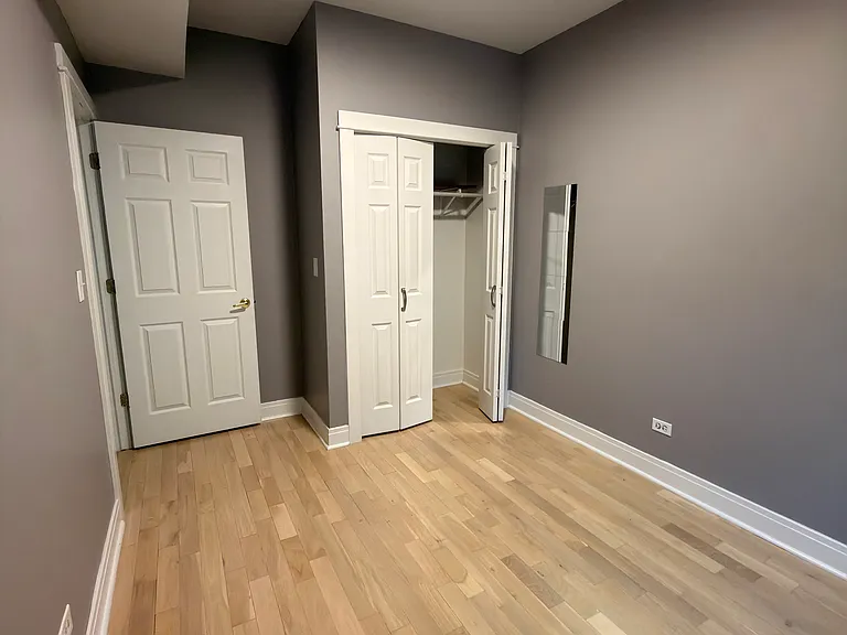 3306 N Drake Ave #2F — Photo 8