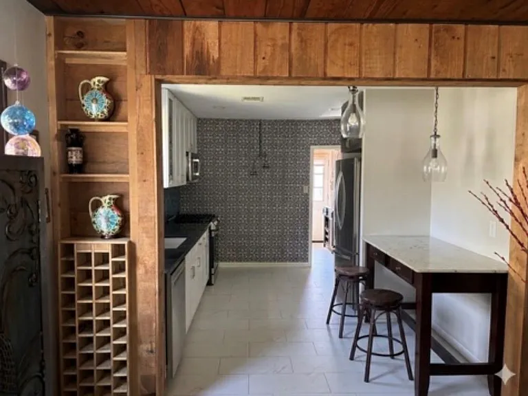 610 Northwood St — Photo 18