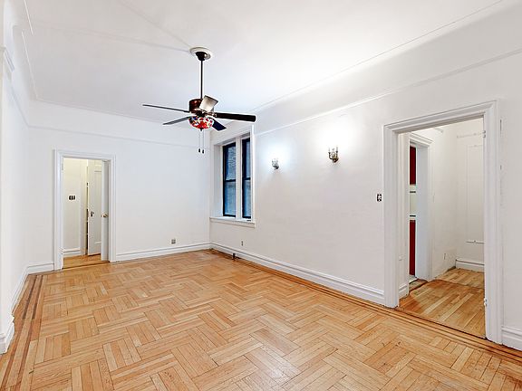 4th image of 277 Washington Ave APT 1F