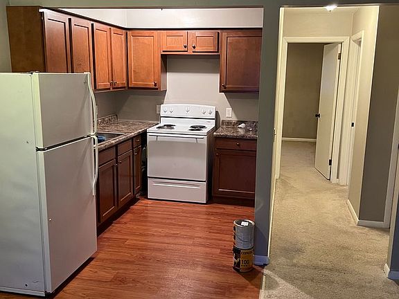 2nd image of 210 E Van Emmon St APT 3