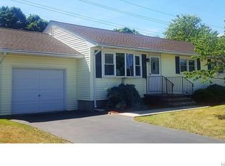 20 Dogwood Ln, Stony Pt, NY 10980