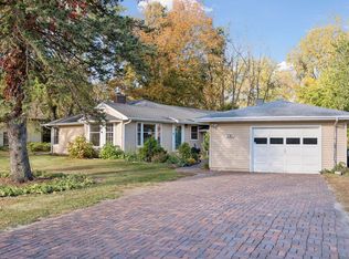 3315 Centerville Rd, Vadnais Heights, MN 55127