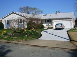 18 Eagle Point Rd, Hampton, VA 23669