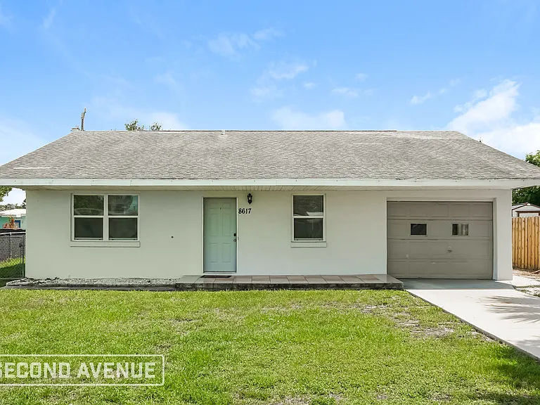 8617 Shumock Ave — Photo 1