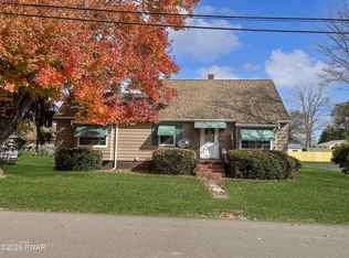 703 3rd St, Matamoras, PA 18336