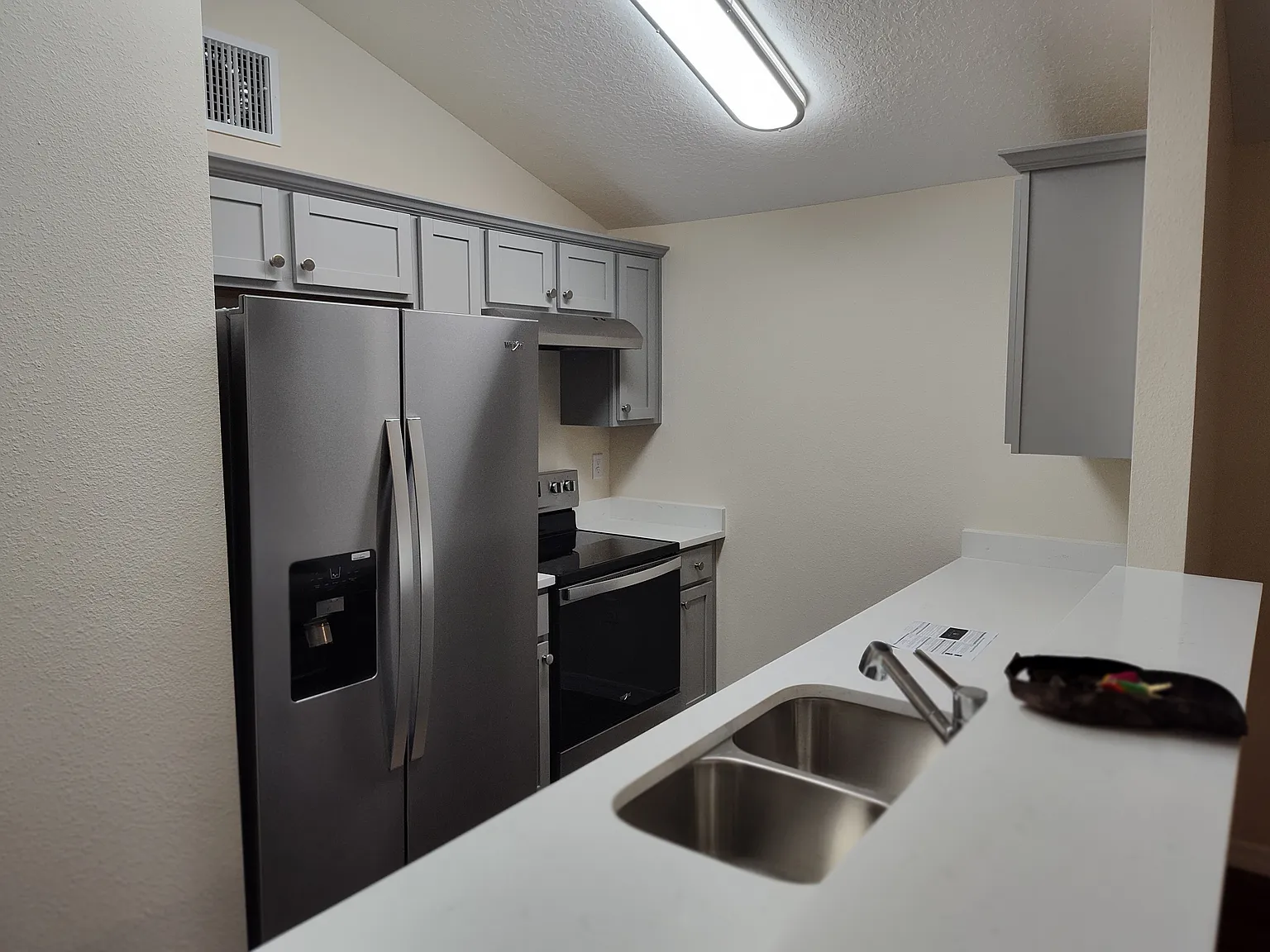 2 bed, 980 sqft, $1,200 — Photo 4